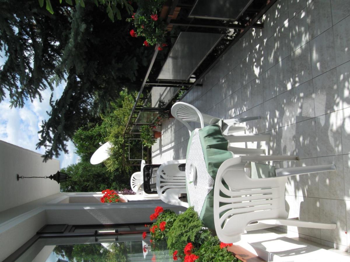 Barcza Vendeghaz Hotel บาลาตอนฟือเรด ภายนอก รูปภาพ